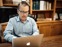 Dr. Peter Magee