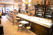 S & T's Soda Shoppe
