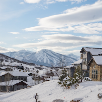 Sea to Ski Property Management