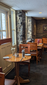 Chez Piggy Restaurant & Bar