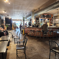 Mahtay Café & Lounge