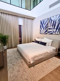 High Mark Real Estate Brokers LLC