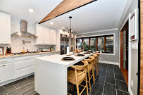M & E Realty Group