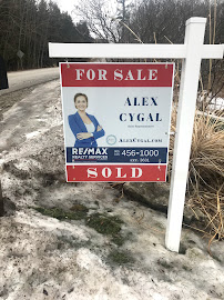 Commercial Real Estate Broker Varinder Puaar