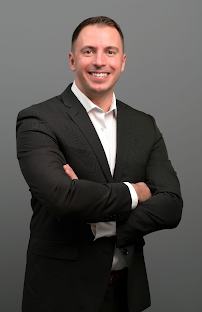 Tahir Mangatt Real Estate Broker