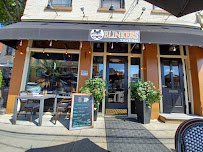 Blinkers Tavern