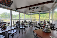Oak Bistro