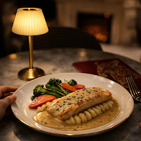 Meet Me In Paris Raya