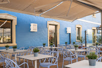 Casa Azul Restaurante & Pool Bar
