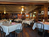 est.1864 Noir Bar & Restaurant