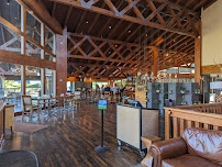 Cutty's Bar & Grill