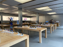 Apple West 14th Street