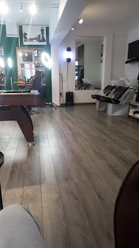 Chez le barbier