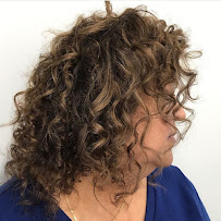 AJ Salon and Spa