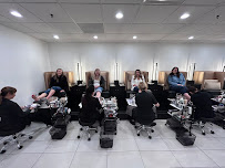 Lumos Nox Salon