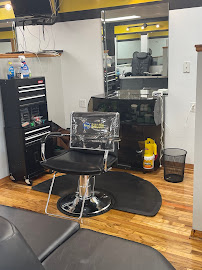 Salon Lofts 36 E Hinsdale