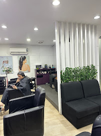 Naturals Unisex Salon Thalawathugoda