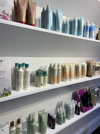 The Noble Root Salon