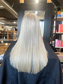 Savannah Holland, Hair Artist