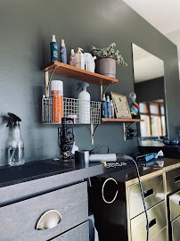 Studio 360 Salon