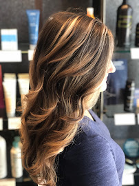 Salon Medusa Aveda Concept Salon