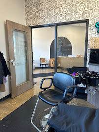 Chroma Salon