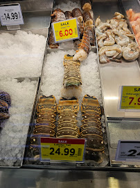 MM SKINCARE + ACNE CLINIC