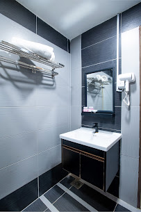 Birdnest Collective Cafe & Guesthouse