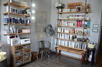 Mane Therapie Salon & Spa