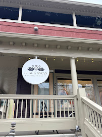 Black Swan Holistic Head Spa