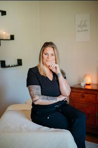Palm Massage and Spa