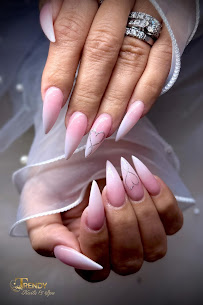 Trendy Nails & Spa. WV