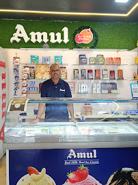 V2 Customize T-SHIRT