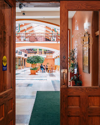 Roamers Therapy - South Loop