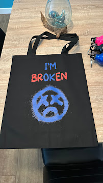 Absolute Apparel Ltd