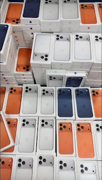 Mobile Wholesale City • Ara Damansara Oasis Square [iPhone Repair Specialist + iPhone Ansuran Debit Card + Pemborong iPhone]