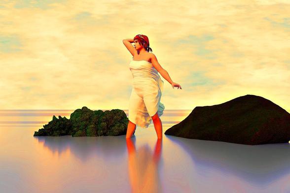 Eine Frau steht zwischen Felsen im flachen Wasser des Meeres, der Wind drückt ein weißes Tuch an ihren Körper.

A woman stands between rocks in the shallow waters of the sea, the wind pressing a white cloth against her body.