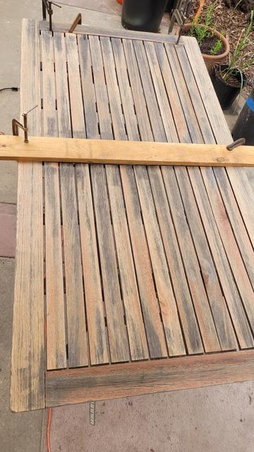 Surface with a lot of fresh wood showing