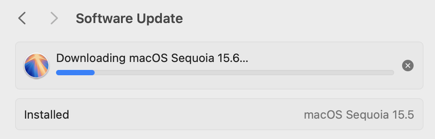 Screenshot of macOS system software updating from 15.5 to 15.6 (“Downloading macOS Sequoia 15.6…”)