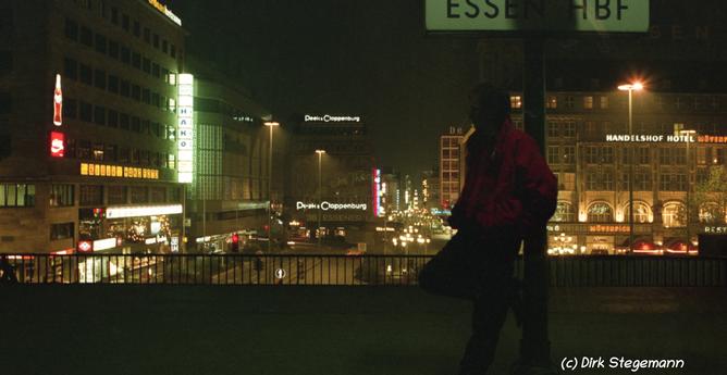 Selfie am Hauptbahnhof in Essen in den 1980er Jahren.