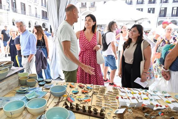 noticias/imagen-asociada/2025/08/inauguracion_feria_de_artesania_2025_2.jpg