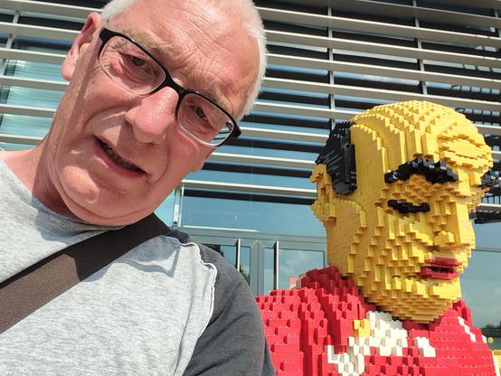 Na Logo Manfred und Lego Mann