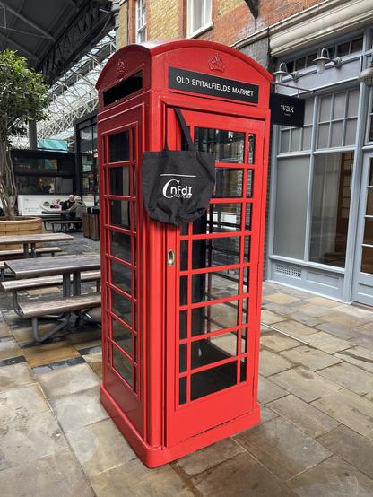 Historische rote Telefonzelle, Old Spitalfields Market

CC0

Owner: Martin Albrecht-Hohmaier