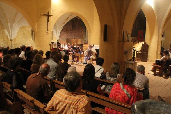 📷 Concert pour deux violoncelles du 🎵 10ème BACH FESTIVAL GERS 2025 à Bassoues, ⛪️ Basilique Saint-Fris 🍇 32320 #Astarac #Gers #Occitanie #France 🇫🇷

🎻 DUO BRIKCIUS / Anna BRIKCIUSOVÁ - violoncelle, František BRIKCIUS - violoncelle 🎻 🇨🇿

🎼 Johann Sebastian Bach, Wolfgang Amadeus #Mozart, Georges #Bizet, #IrenaKosíková, Gabriel #Fauré

#BachFestivalGers #BACH340