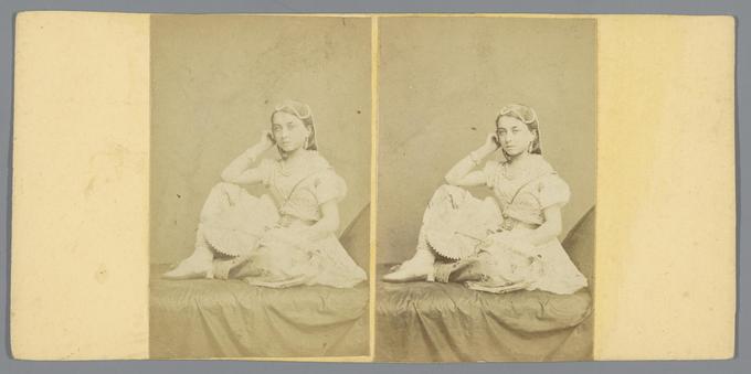 Meisje verkleed als odalisk, anonymous, c. 1850 - c. 1880