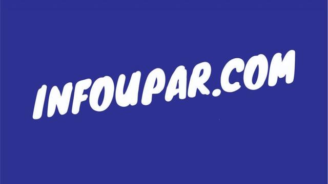 Logotipo de letras blancas sobre un fondo azul.