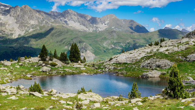 El pic Perdiguero del parc natural de Posets-Maladeta, a Benasc (iStock - estivillml)