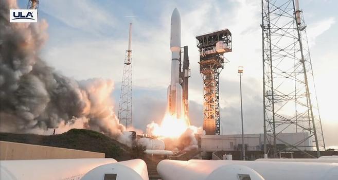Atlas V rocket launch with Project Kuiper satellites