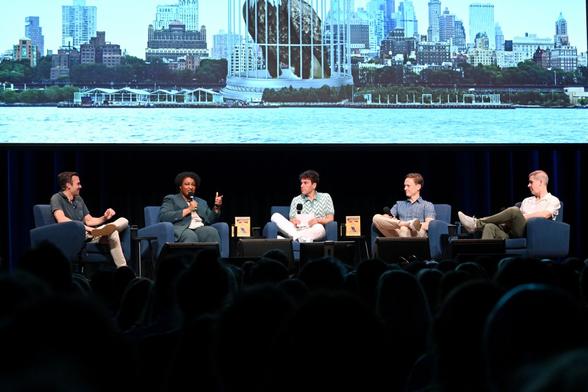 Pod Save America Team Announces November Launch Of "Crooked Con"