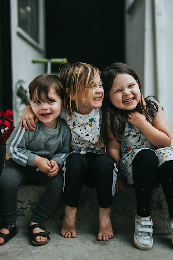 How to Calm a Tantrum in 30 Seconds – According to Experts | Storytelling Solutions How to Calm a Tantrum in 30 Seconds – According to Experts | Storytelling Solutions